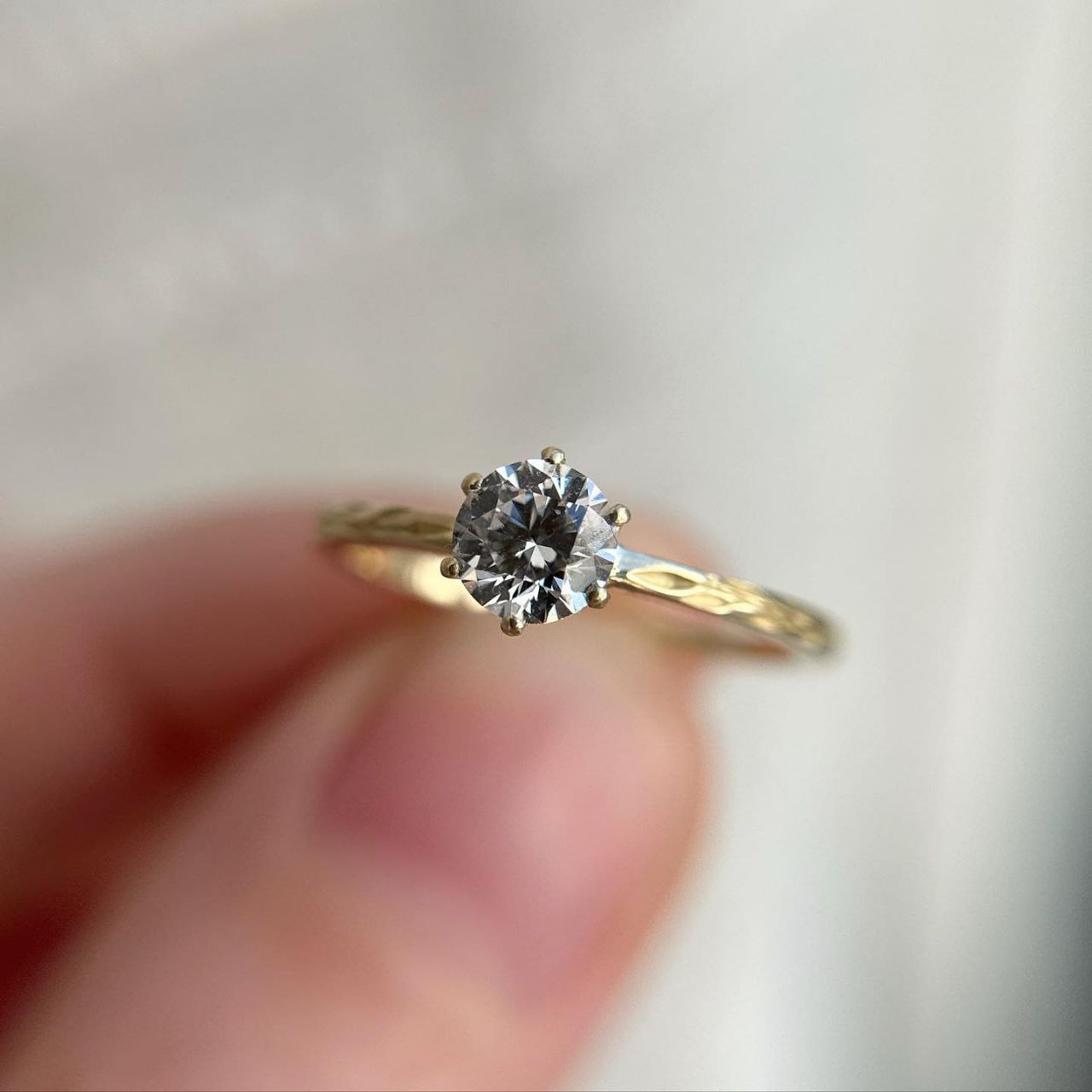 Gold Plated Silver White Zircon Round Ring