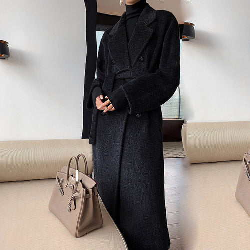 Solid Sail Sheep Camel Coat – Luxury & Warmth for Winter Elegance